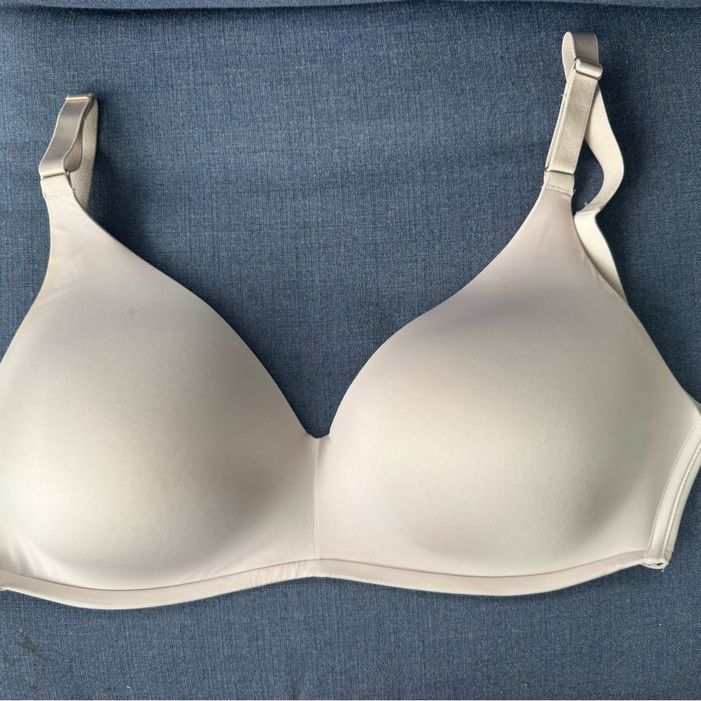 Soma Vanishing 360 Wireless Bra